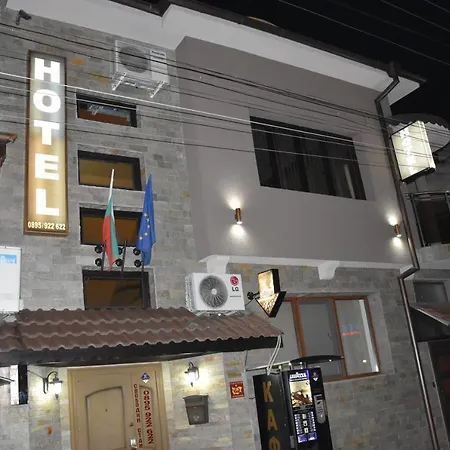 Hotel Style *
